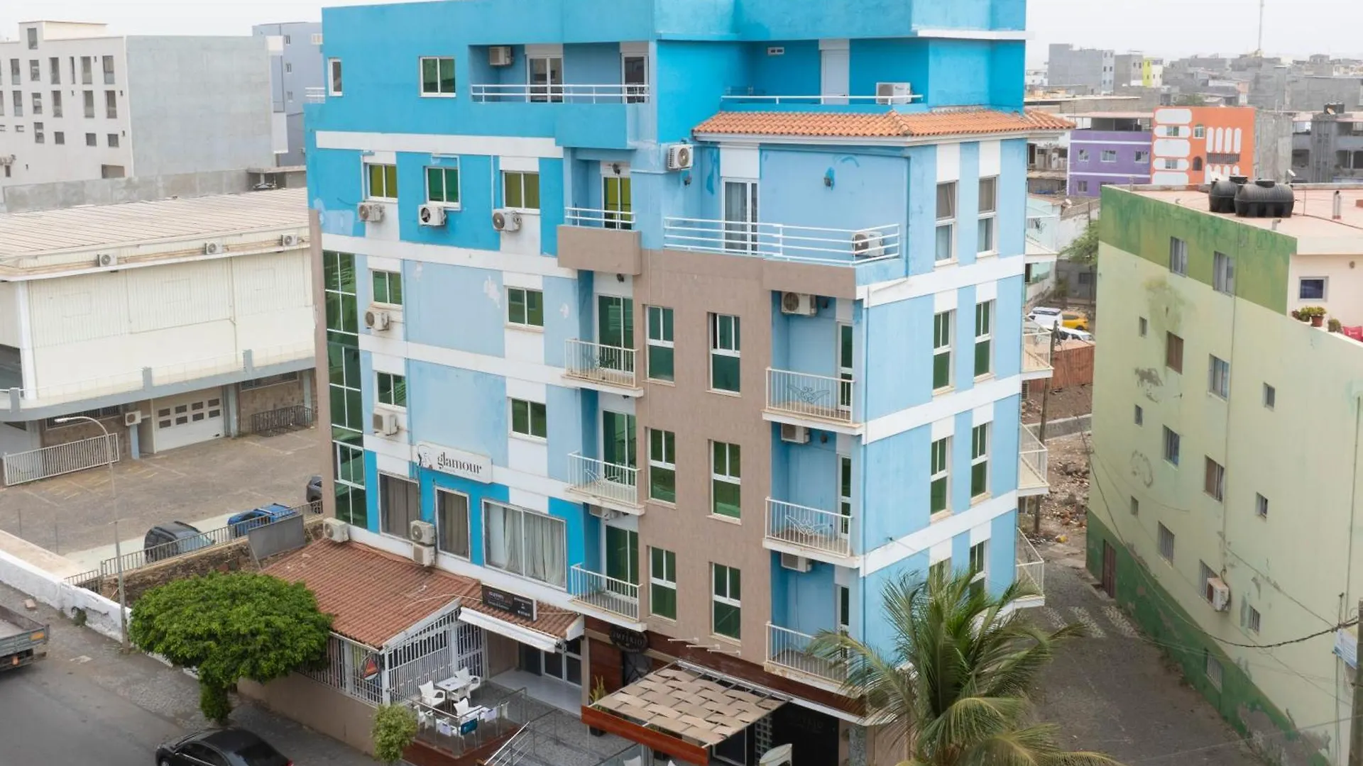 City Center Gem: 2-Bdr Apt In Palmarejo - Lcgr Praia Apartman